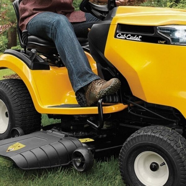 cub cadet st 100 accessories